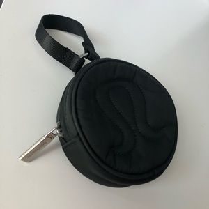NWOT Lululemon Pouch